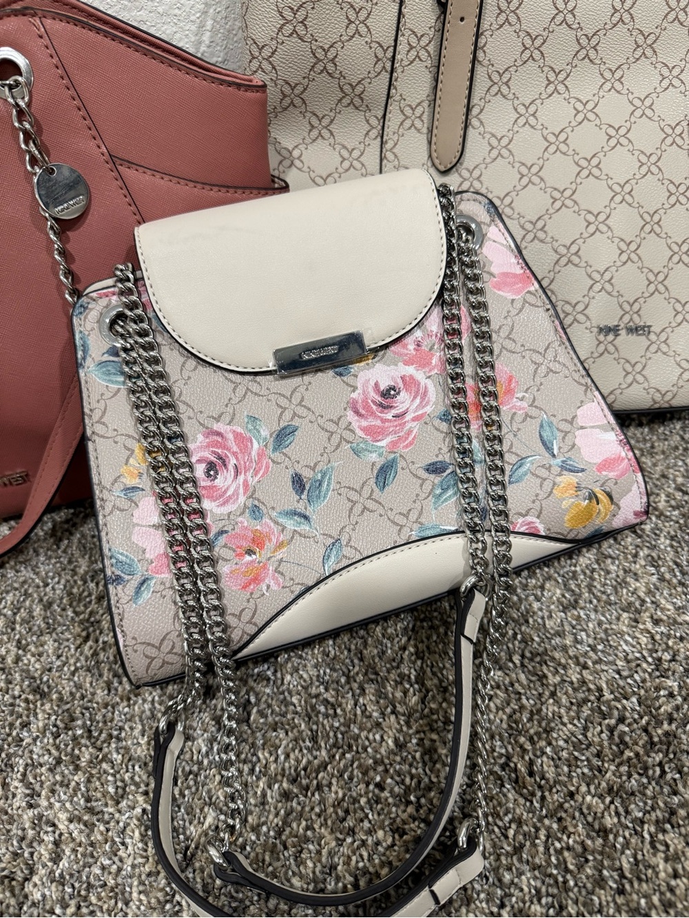 Floral Print Chain Shoulder Bag in Cream and Pink